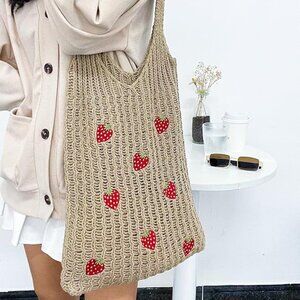 Cute Strawberry Pattern Tote Bag